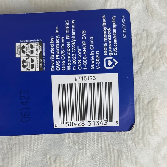 CVS Health Pill Splitter and Weekly Pill Planner Set - Picture 6 of 10